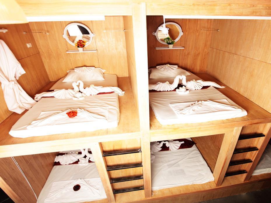 Capsule Hostel Patong Eksteriør bilde