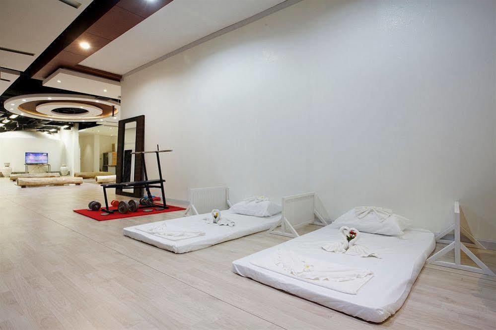 Capsule Hostel Patong Eksteriør bilde